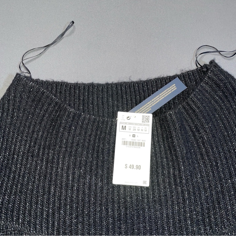 Zara Charcoal Off-the-Shoulder Sweater - Picture 5 of 11